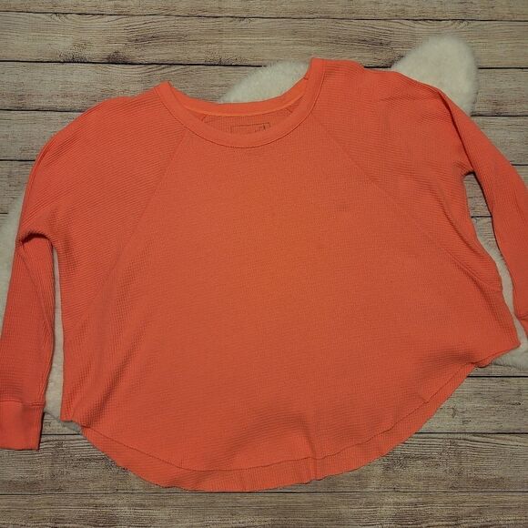We the free neon peach colored over sized long-sleeved tee - Picture 1 of 6